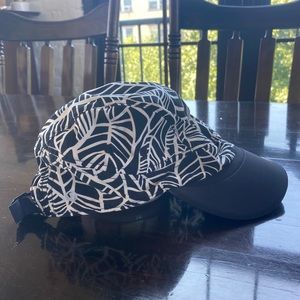lululemon Race to Place Run Hat - black and white